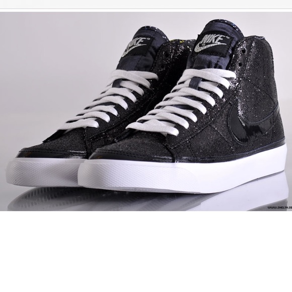 Rare 2009 X-Girl x Bearbrick x Nike Blazer Black Sequined Sneakers, Womens 7.5 - Picture 10 of 10